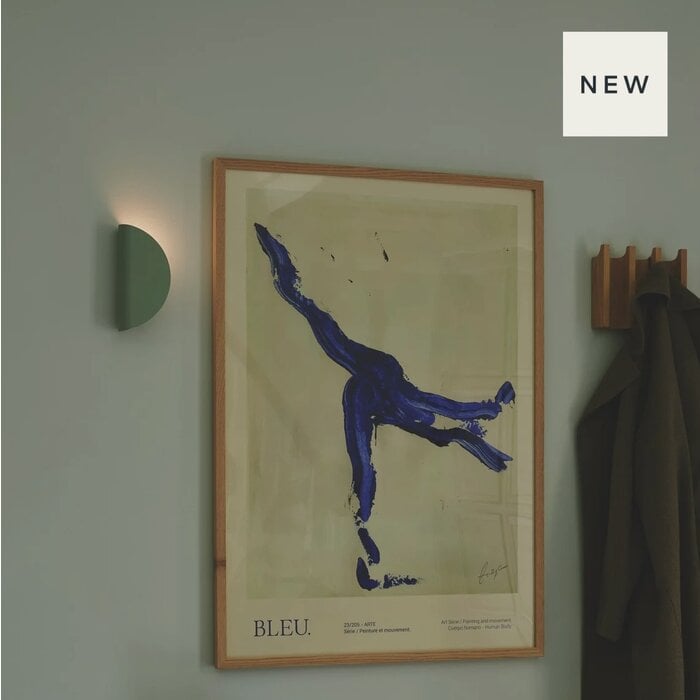 Loma – Scandinavian Minimalist Wall Light - Green