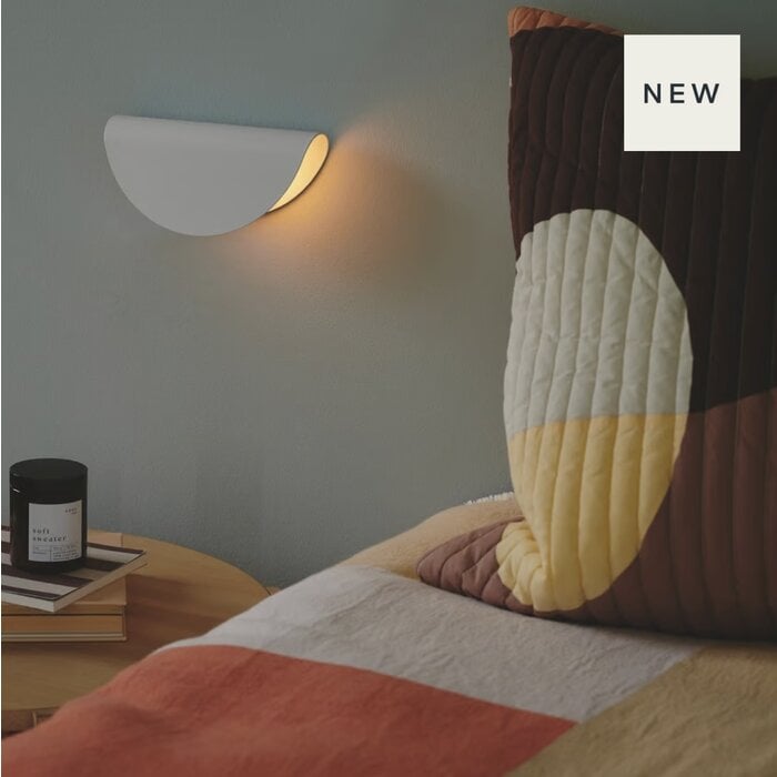 Loma – Scandinavian Minimalist Wall Light - White
